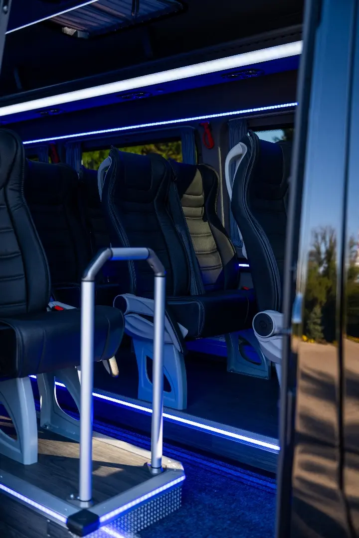 Mercedes-Benz Sprinter · Ulaz u putničku kabinu